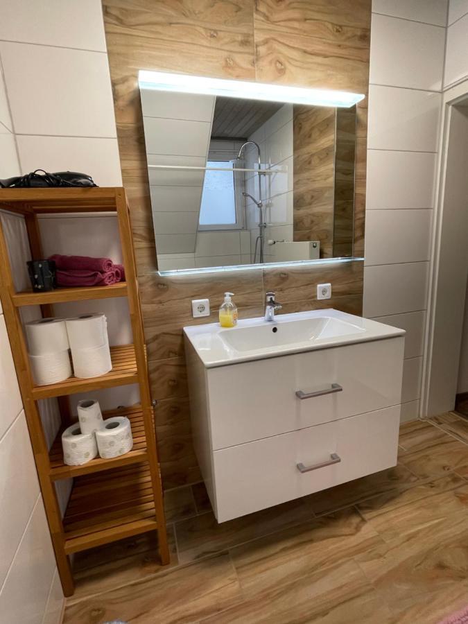 Ferienwohnung Am Schloss Leipheim Naehe Legoland Exteriör bild